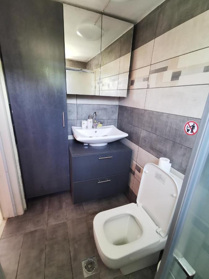 Εξοχική Κατοικία - Cottage Τίνα Líri エクステリア 写真